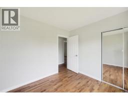5348 Parker Ave, Saanich, BC V8Y2M9 Photo 44