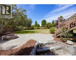 5348 Parker Ave, Saanich, BC V8Y2M9 Photo 62