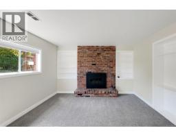 5348 Parker Ave, Saanich, BC V8Y2M9 Photo 48
