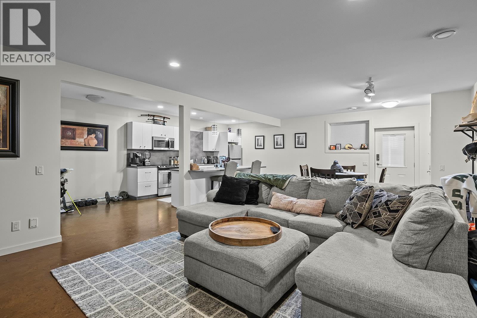  526 Caramillo Court, Kelowna