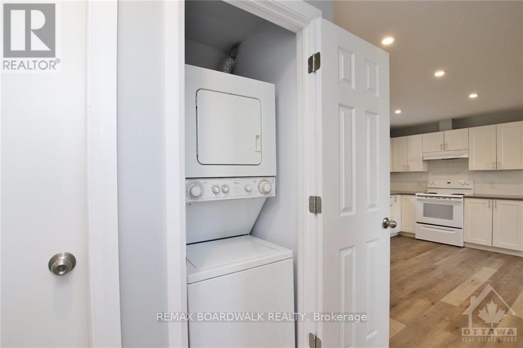 15B DOWDALL CRESCENT, Ottawa — photo 5