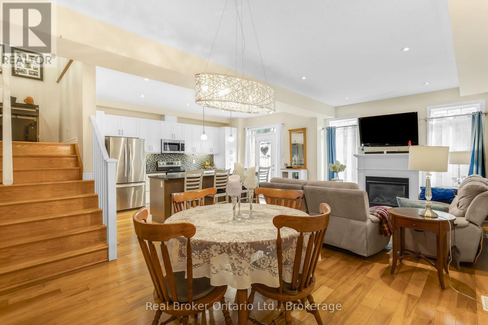 77 - 80 WILLOW STREET, Brant (Paris) — photo 9