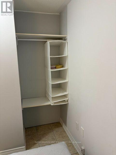 STUDIO BASEMENT - 28 IGNATIUS LANE, Toronto (West Hill) — photo 3