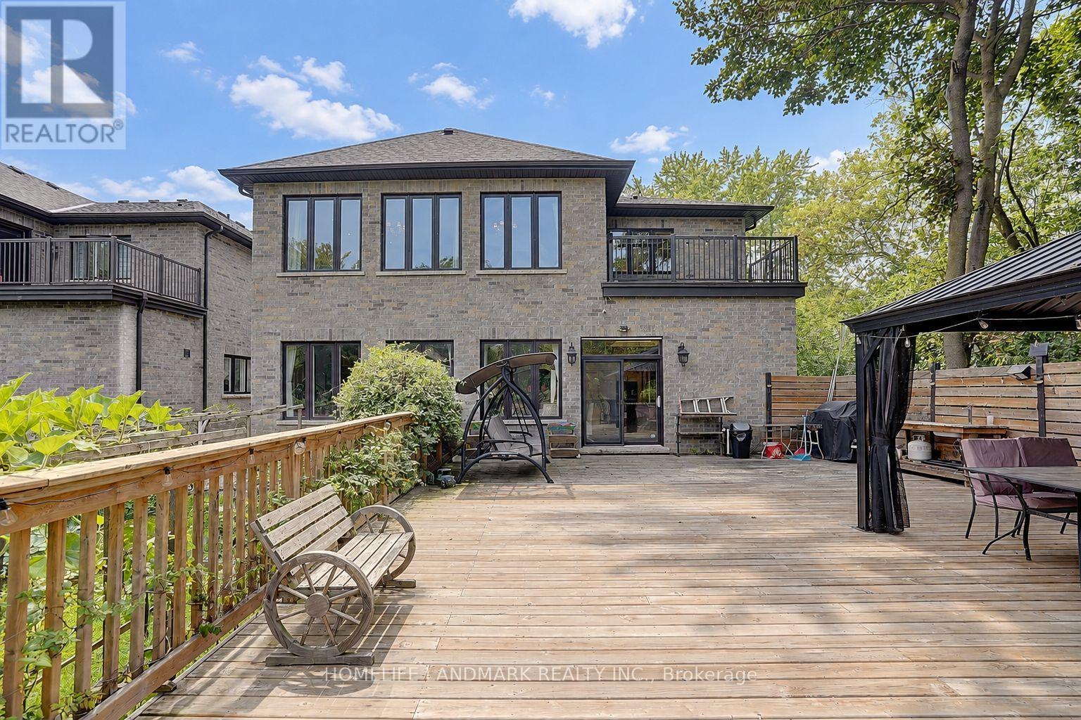 153 LAWRENCE AVENUE - 37