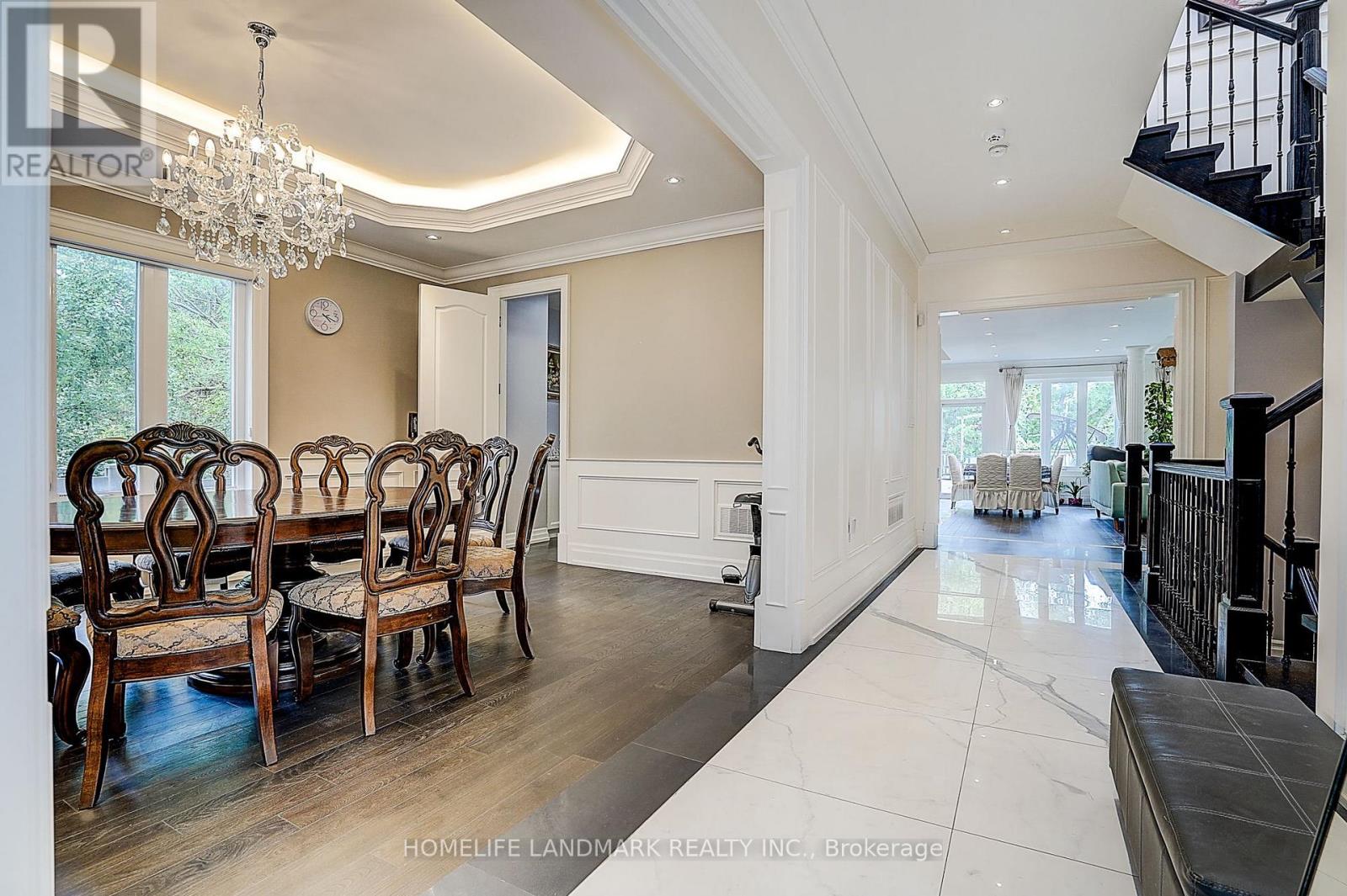 153 LAWRENCE AVENUE, Richmond Hill (Harding) — photo 4