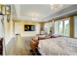 153 Lawrence Avenue, Richmond Hill, ON L4C1Z4 Photo 19