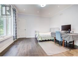153 Lawrence Avenue, Richmond Hill, ON L4C1Z4 Photo 22