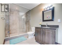 153 Lawrence Avenue, Richmond Hill, ON L4C1Z4 Photo 32