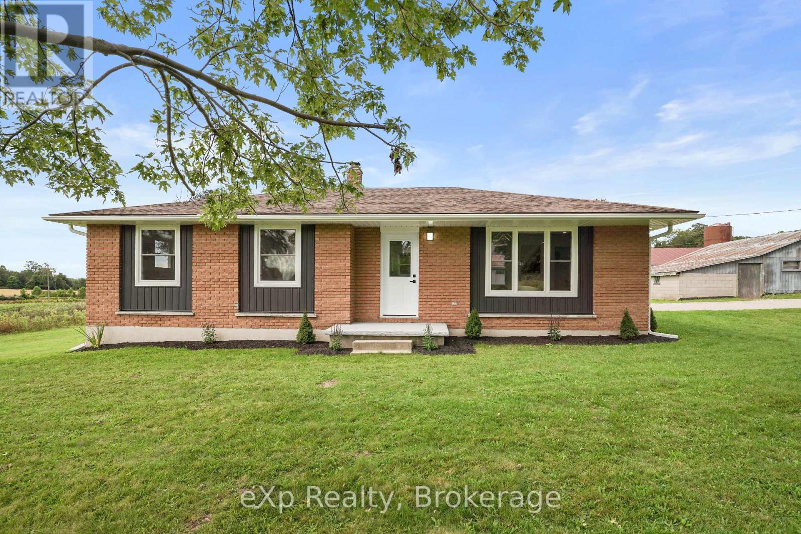 81827 BASELINE ROAD, Central Huron (Goderich) — photo 2
