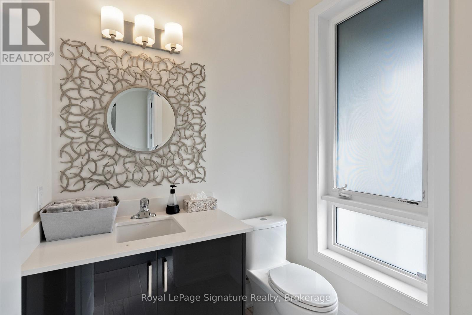 110 CATTAIL CRESCENT - 18