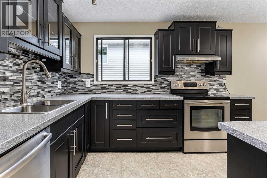 9449 69 Avenue - 7