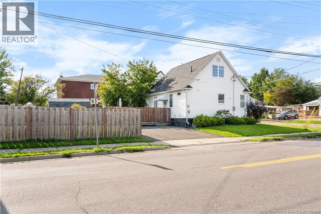 44 Sherrard Avenue, Moncton — photo 4