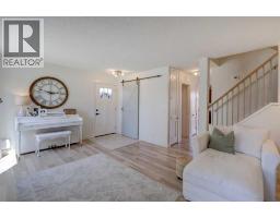8320 Centre Street NE - photo 5