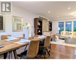 32 Ashmount Crescent, Toronto, ON M9R1C7 Photo 7