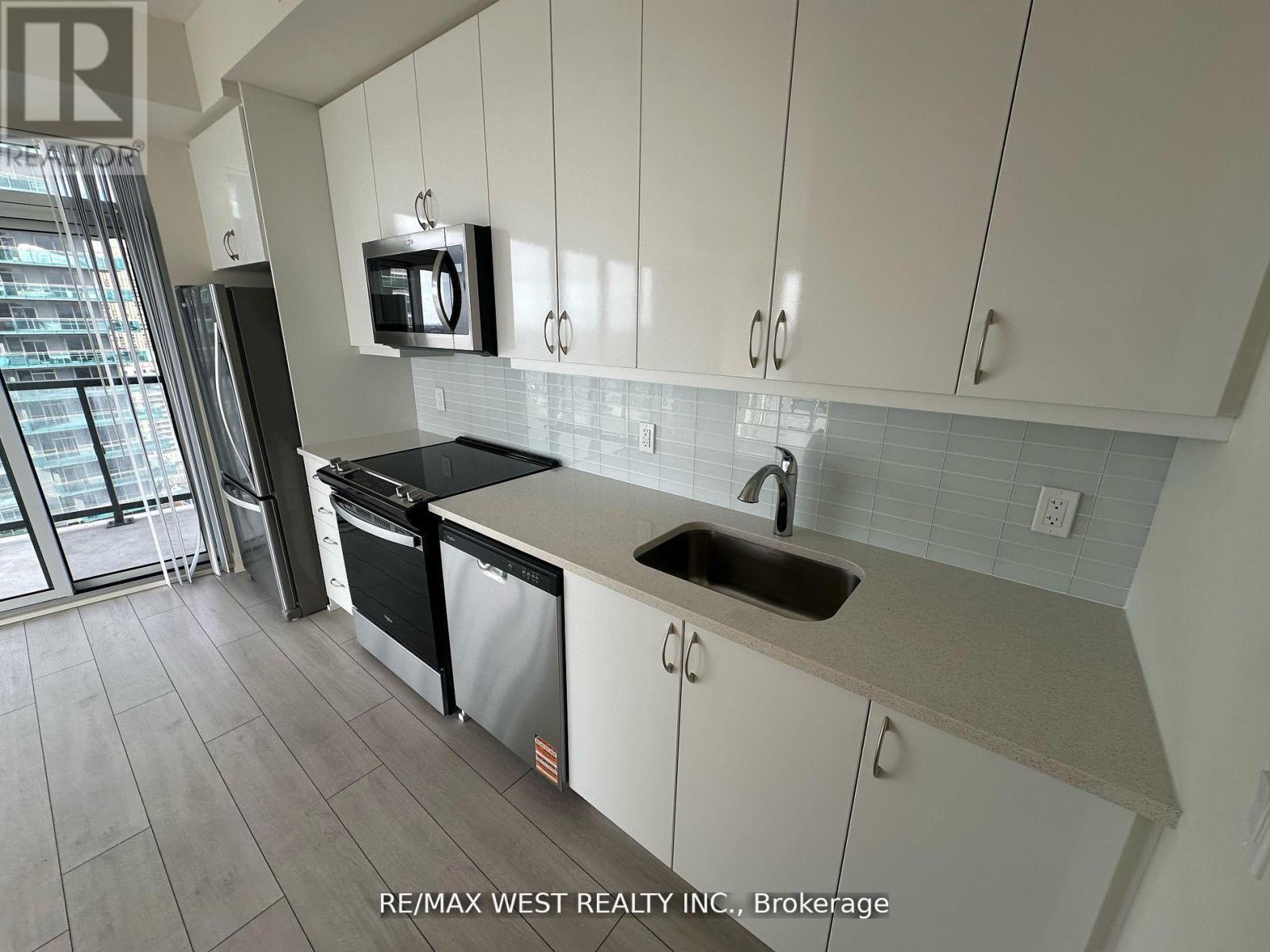 2511 - 38 ANNIE CRAIG DRIVE, Toronto (Mimico) — photo 4