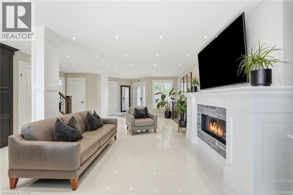 46 DARROW Drive - Image 10
