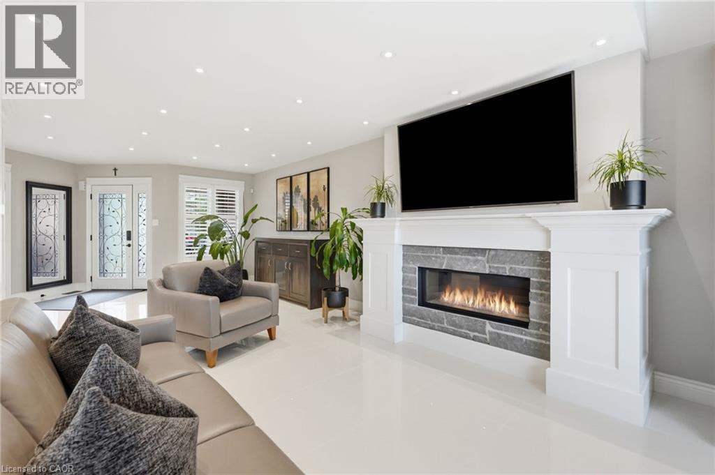 46 DARROW Drive, Stoney Creek — photo 9