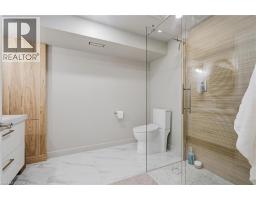 15 Linton Place, Kitchener, ON N2B2K1 Photo 35