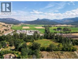 2323 Vale Avenue, Lumby, BC V0E2G0 Photo 39
