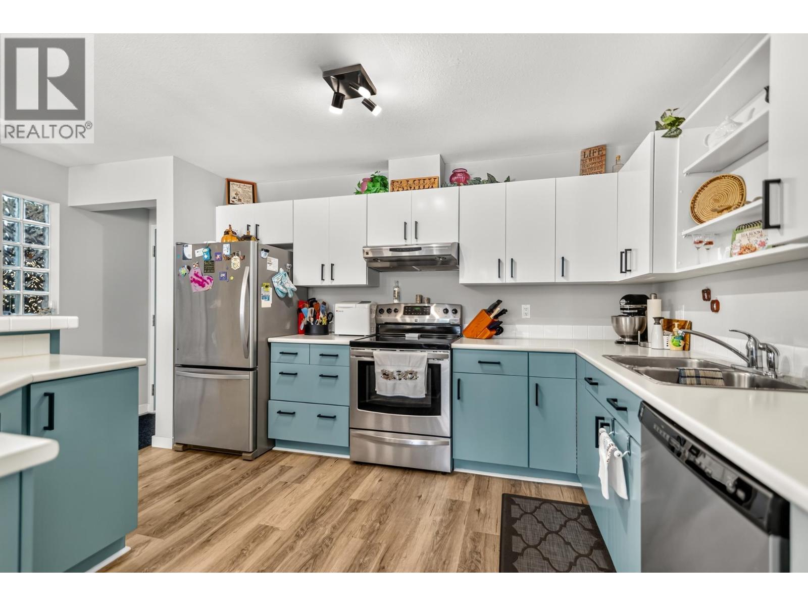 126 5711 EBBTIDE STREET, Sechelt