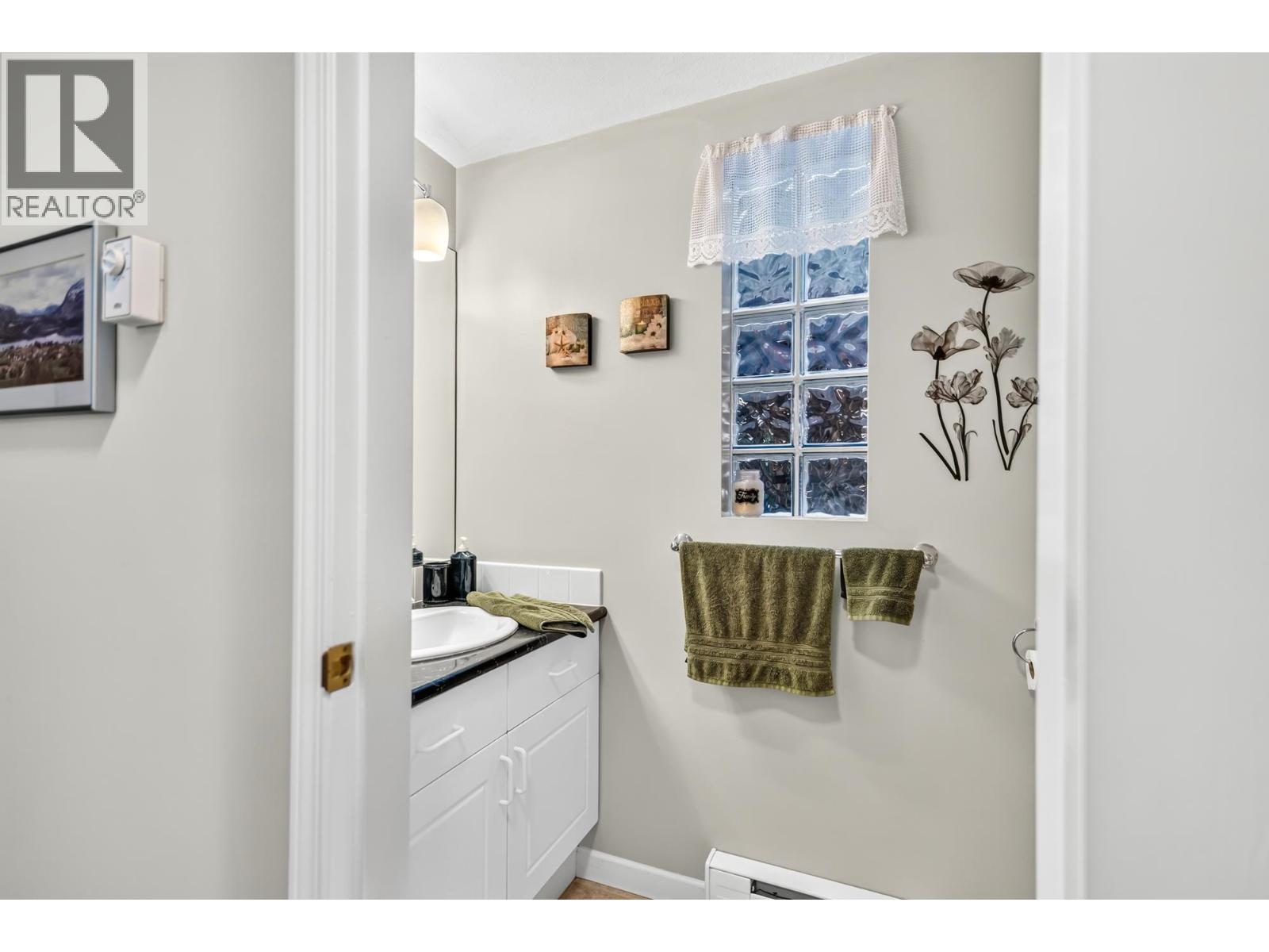 126 5711 EBBTIDE STREET, Sechelt