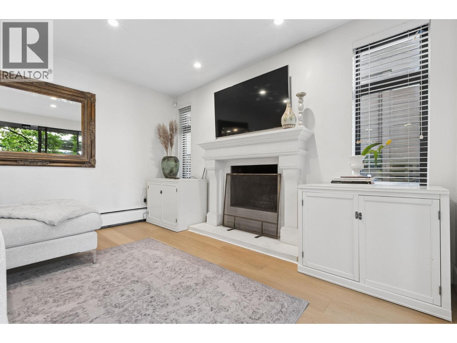 104 2211 WEST 2ND AVE, Vancouver