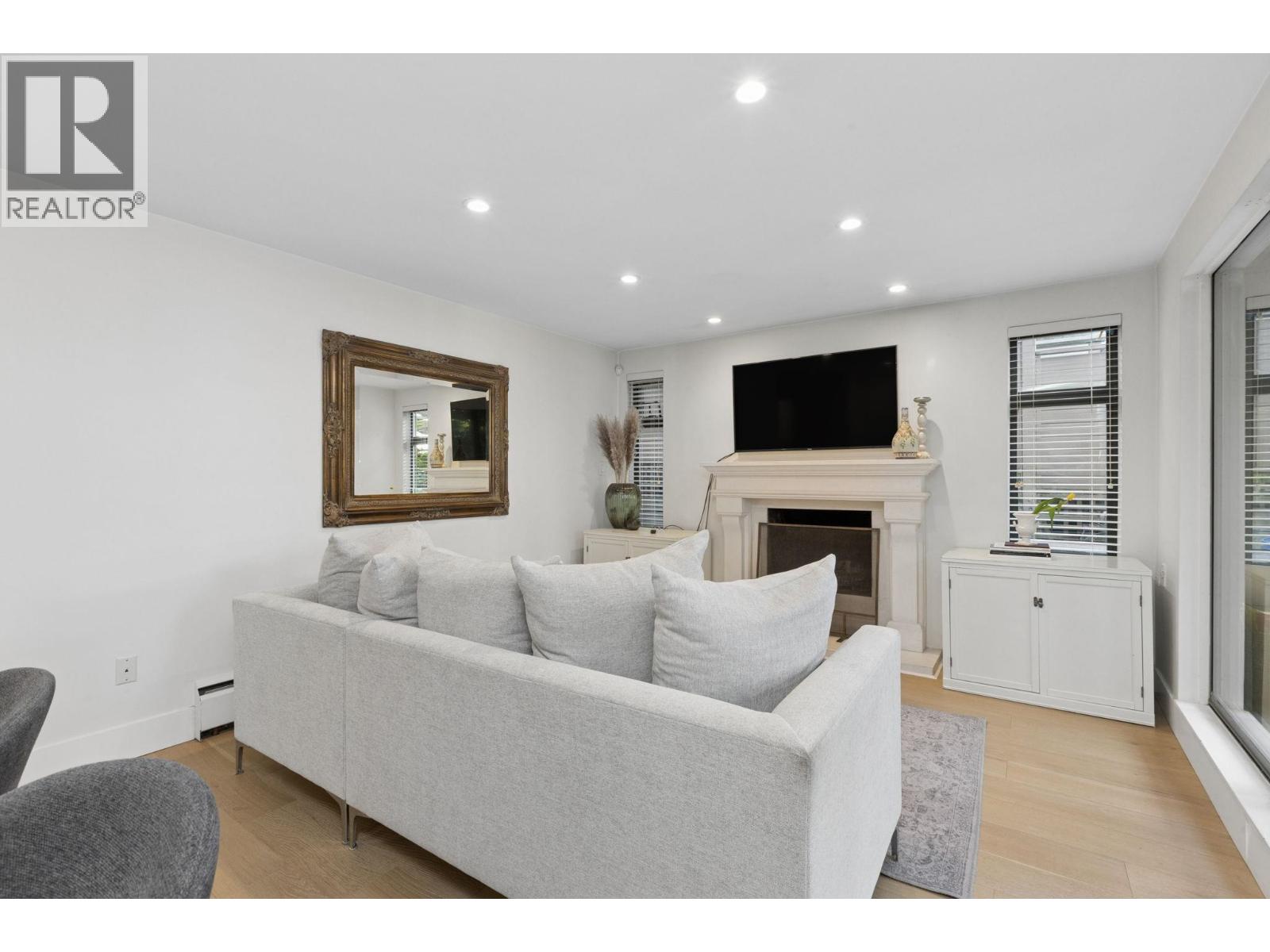 104 2211 WEST 2ND AVE, Vancouver