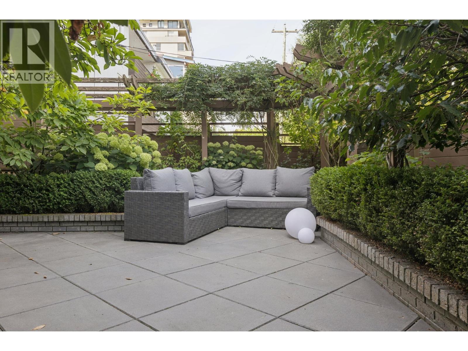 104 2211 WEST 2ND AVE, Vancouver