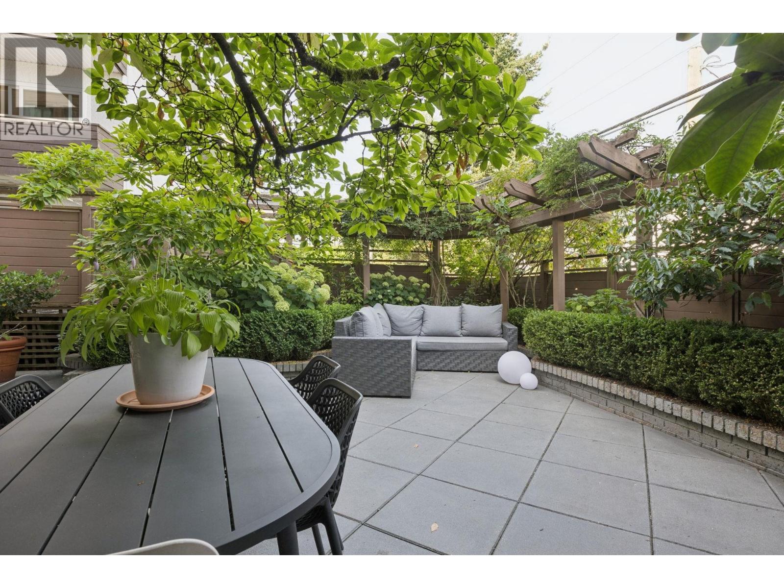 104 2211 WEST 2ND AVE, Vancouver