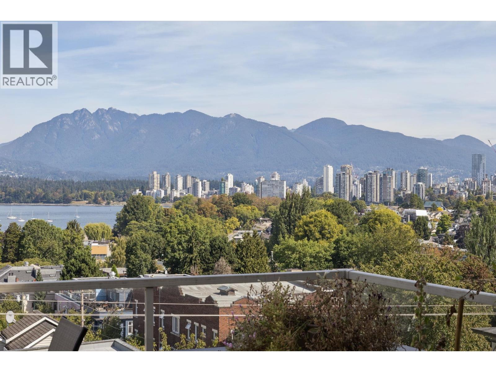 104 2211 WEST 2ND AVE, Vancouver