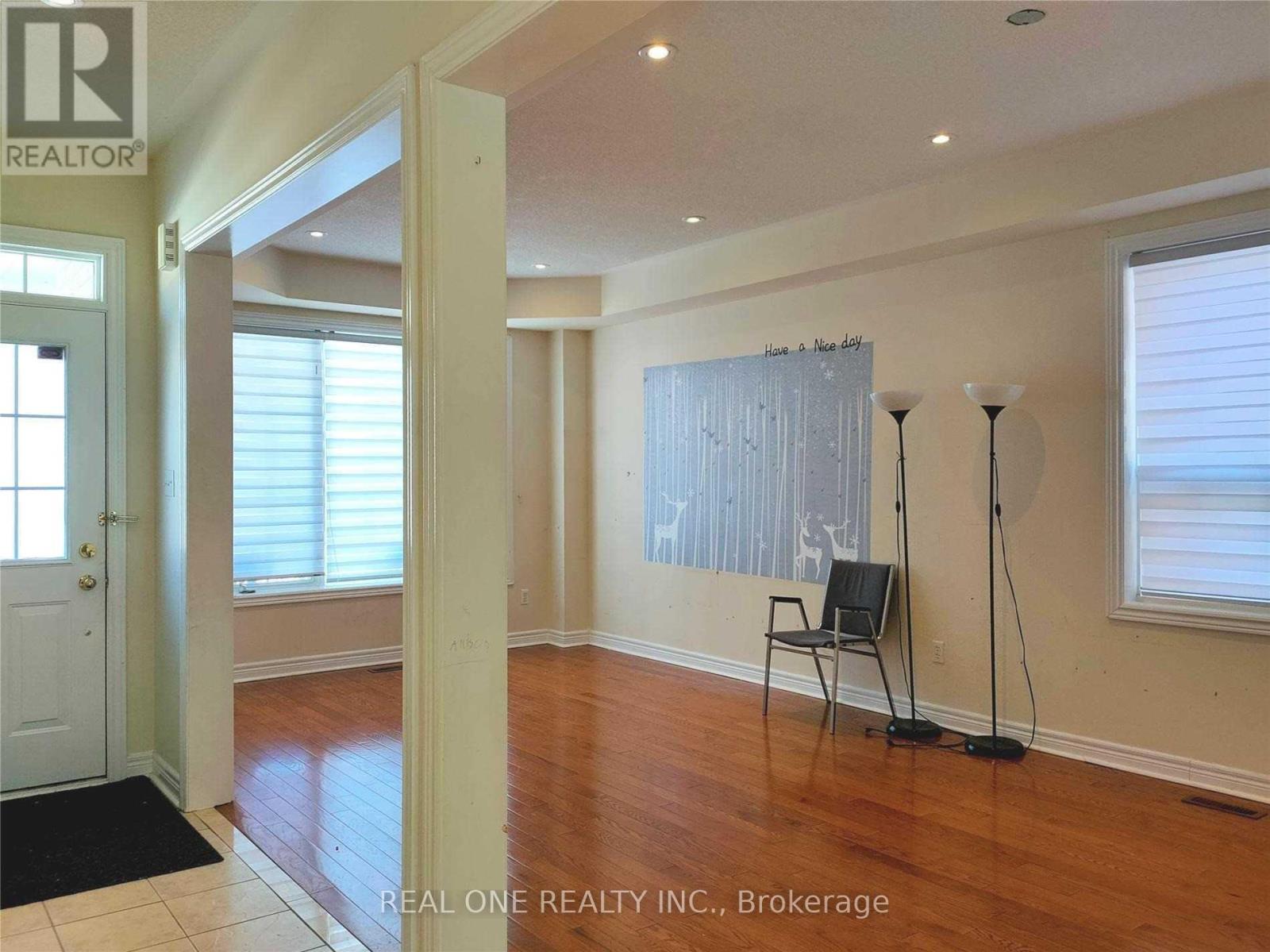16 HAMMERSLY BOULEVARD, Markham (Wismer) — photo 2