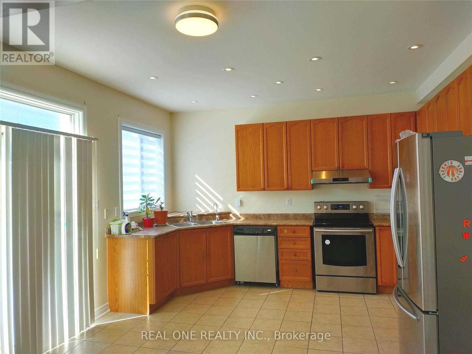 16 HAMMERSLY BOULEVARD, Markham (Wismer) — photo 5