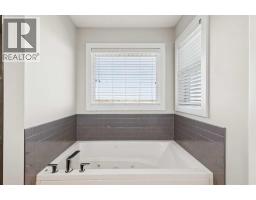 215 Redstone Heights Ne, Calgary, AB T3N0T9 Photo 23