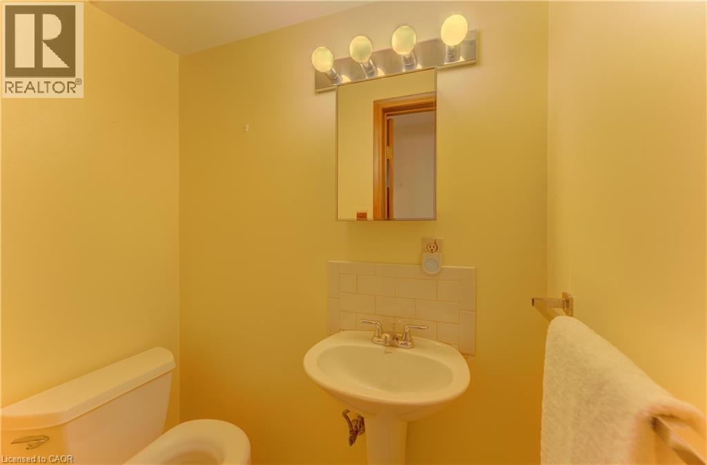 350 COLERIDGE Place - Image 32