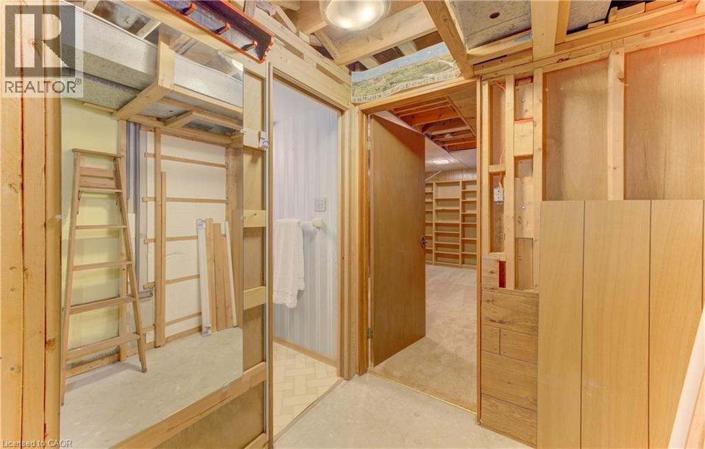 350 COLERIDGE Place - Image 33