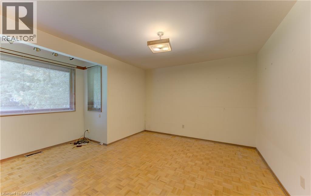 350 COLERIDGE Place - Image 23