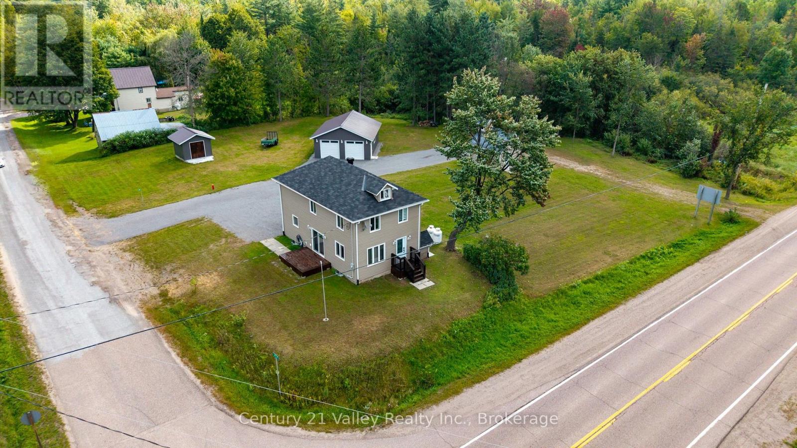 387 SELL ROAD, North Algona Wilberforce — photo 2