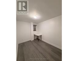 Lower - 55 Huron Street, Toronto, ON M5T2A6 Photo 16