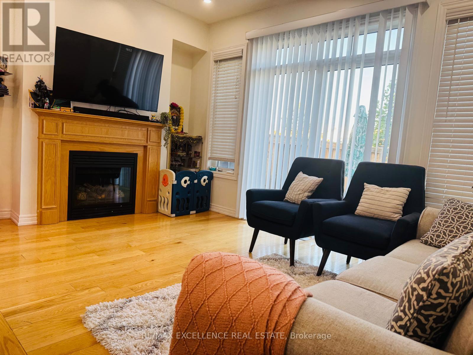 37 DUFAY ROAD, Brampton (Northwest Brampton) — photo 5
