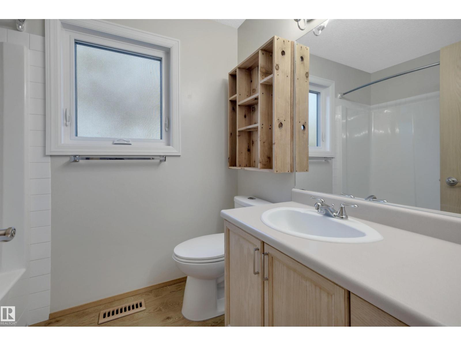 7557 188 ST NW - Image 32