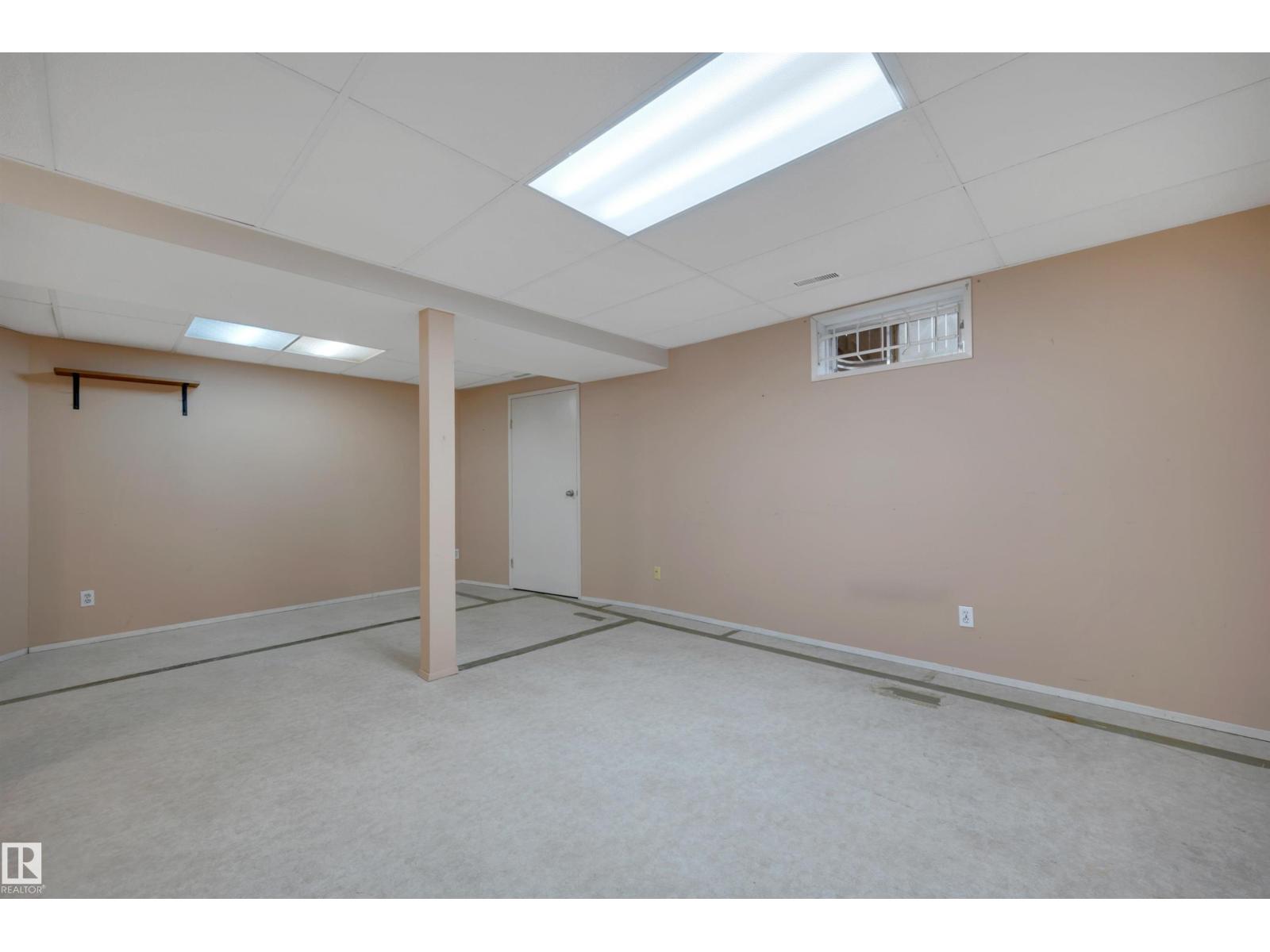 7557 188 ST NW - Image 37