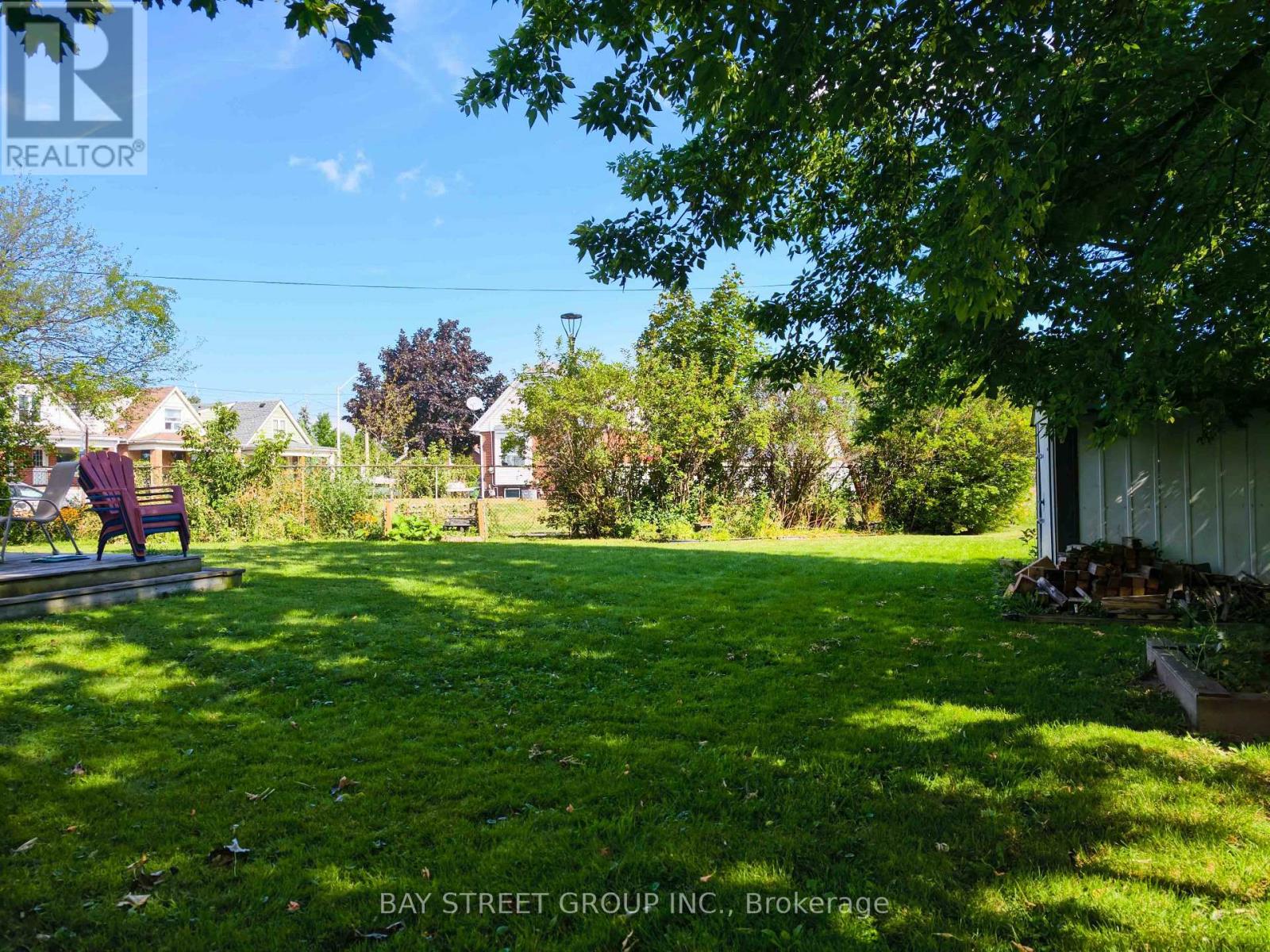 150 CROSTHWAITE AVENUE N - 20