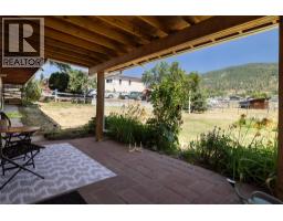 2pc Ensuite bath - 2271 Francis Street, Vernon, BC V1B3B4 Photo 11