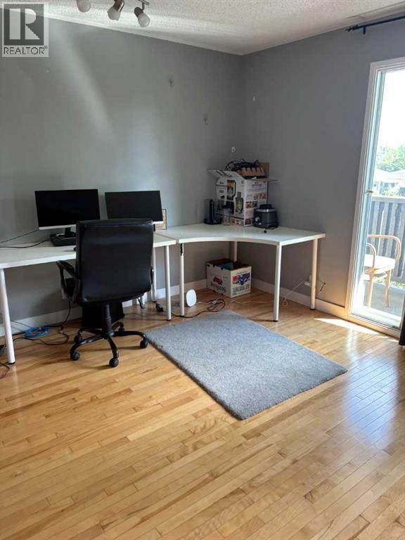 2457 22A Street NW, Calgary — photo 8