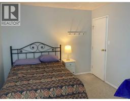 Living room - 2457 22a Street Nw, Calgary, AB T2M3X8 Photo 22