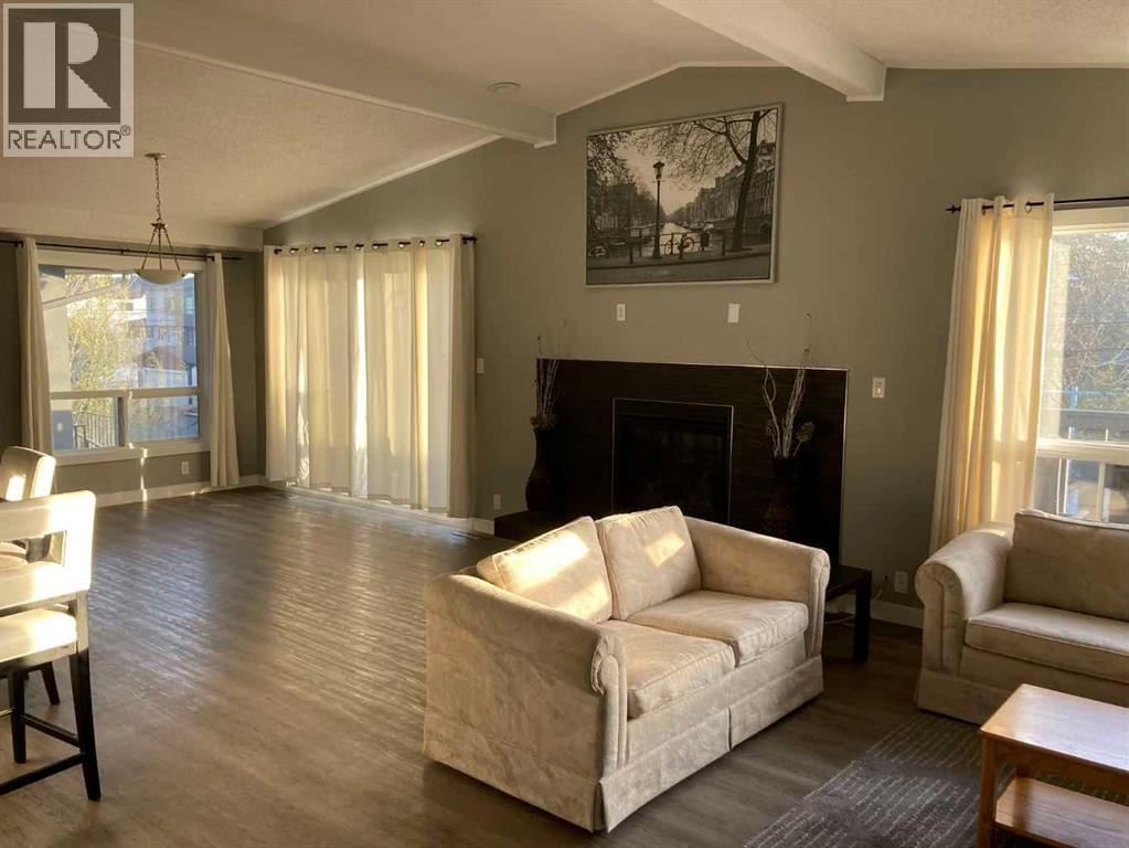 2457 22A Street NW, Calgary — photo 4