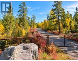 68 Elk Road, Whitehorse North, YT Y1A6M8 Photo 10