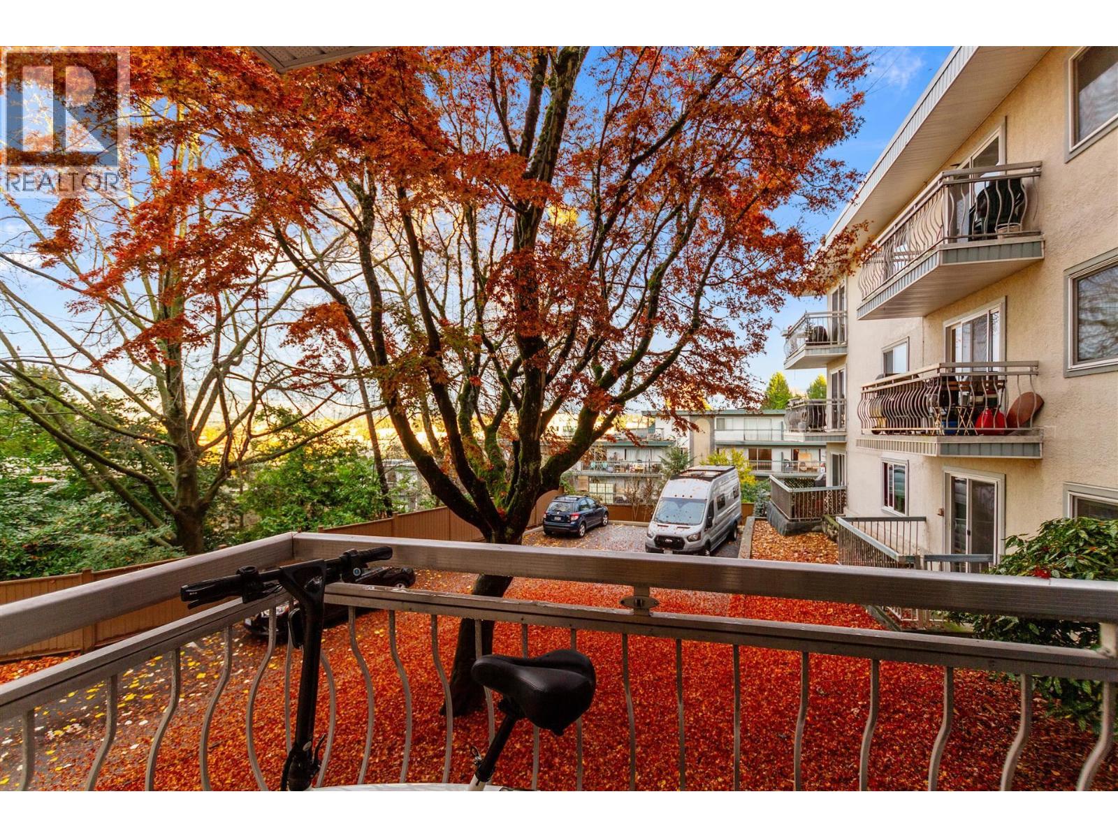 213 711 E 6TH AVENUE, Vancouver