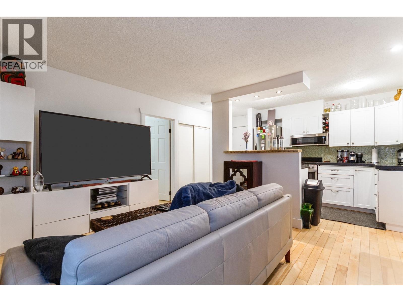 213 711 E 6TH AVENUE, Vancouver