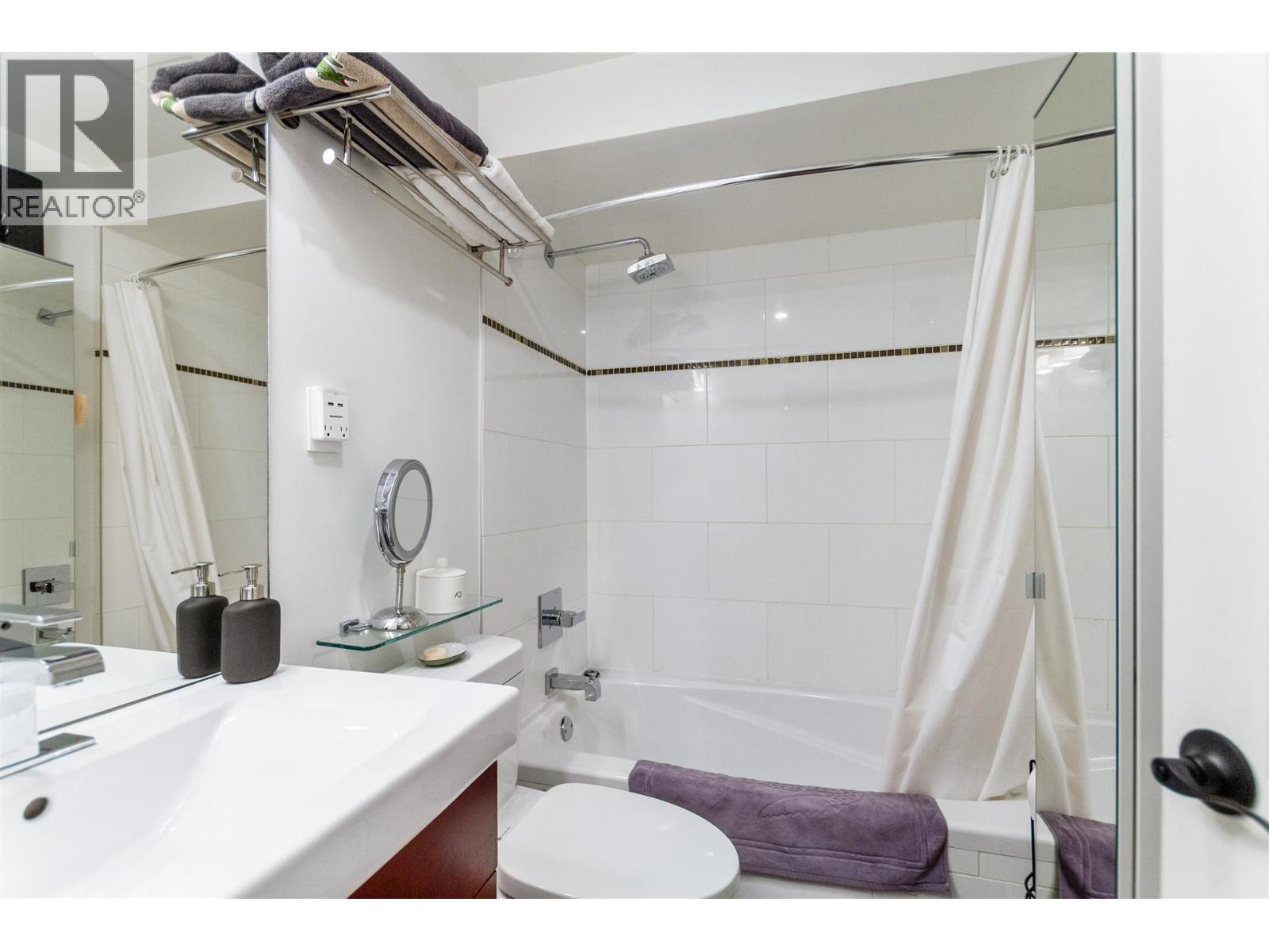 213 711 E 6TH AVENUE, Vancouver